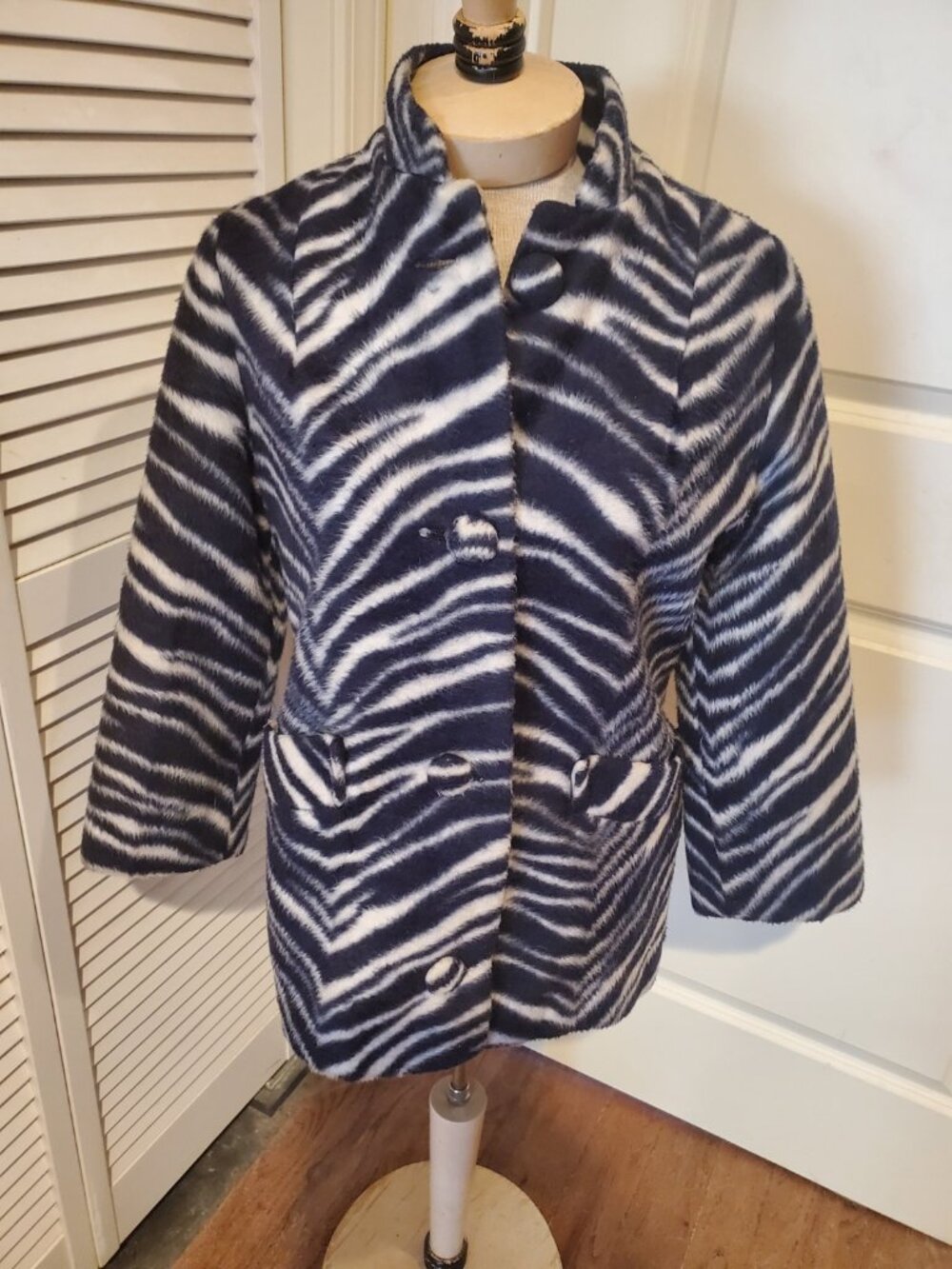 Vintage faux fur zebra jacket/blazer